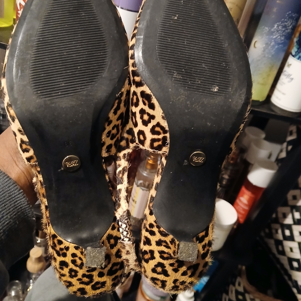 Kitten heel sling backs - Picture 6 of 6